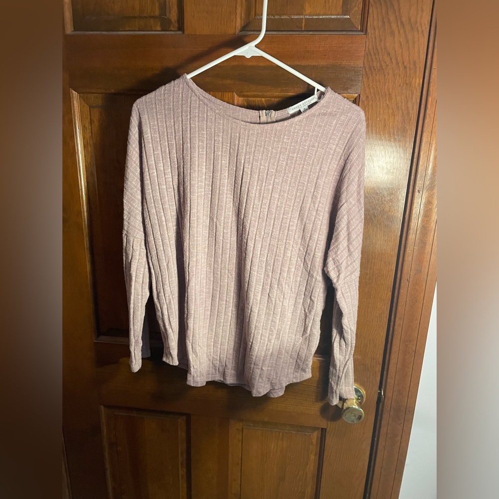 Women’s MEDIUM Light Pink Long Sleeve T